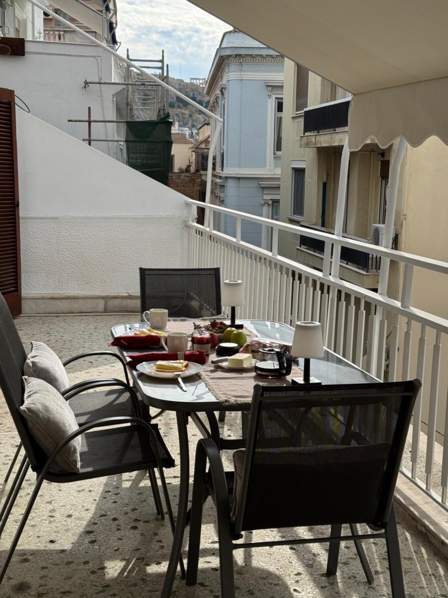 Living Near Acropolis By Sylvia Staikou 2Nd & 3D Floor Apartment Athens Exterior photo