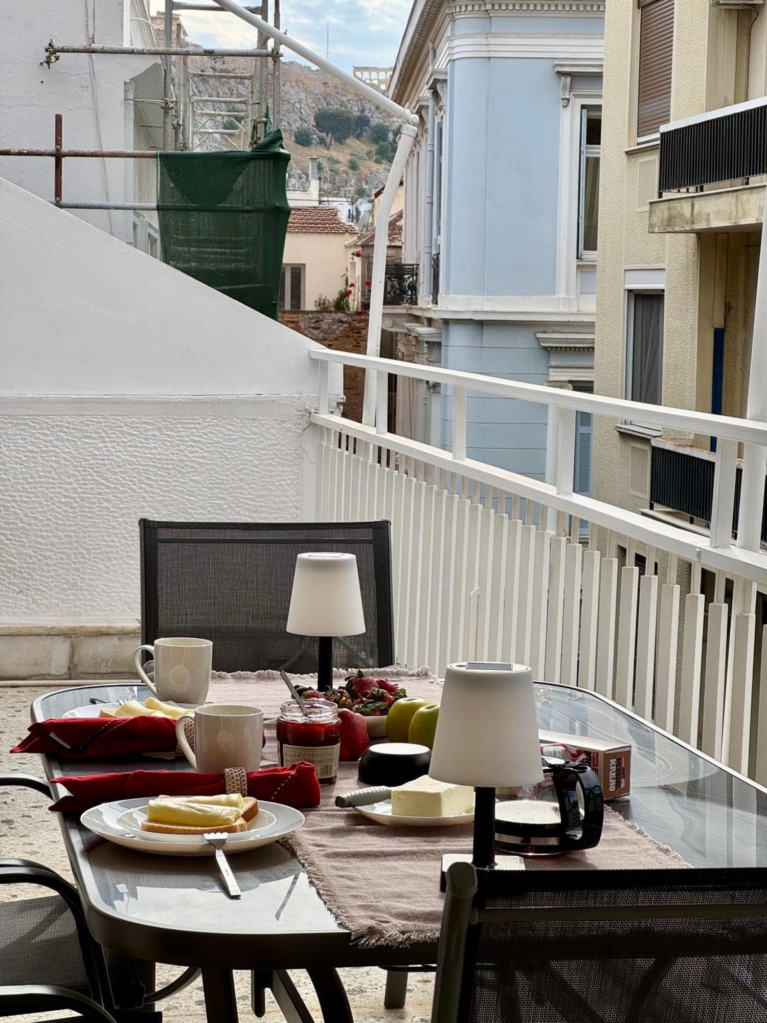 Living Near Acropolis By Sylvia Staikou 2Nd & 3D Floor Apartment Athens Exterior photo